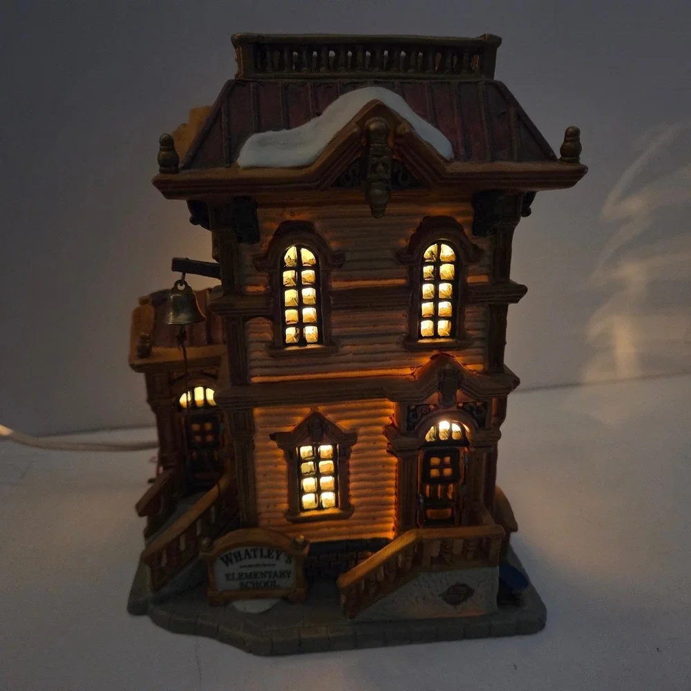 Lemax Whatleys Elementary School Xmas Village Lighted‎ Holiday Decor Boxed Read